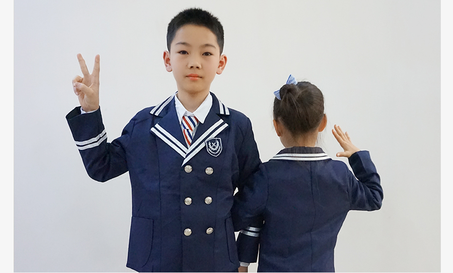 1中小學(xué)生冬季校服定制